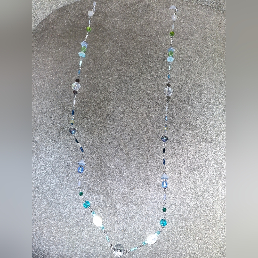 Elegant Multicolor Beaded Necklace